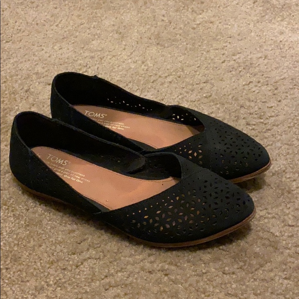 Women’s Toms Flats. Size 7
